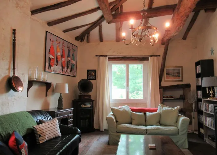 La Maison Du Bonheur * Bourg-Charente